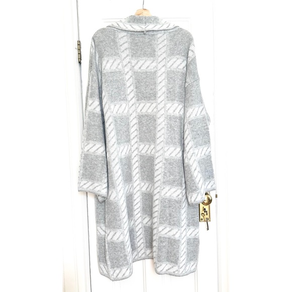 By Design Gray Chloe Oversize Long Cardigan, Size 2X, NWT - Picture 5 of 9